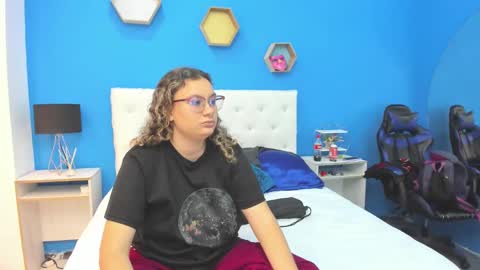 Charles y Elara online show from January 2025 03:12:01 AM