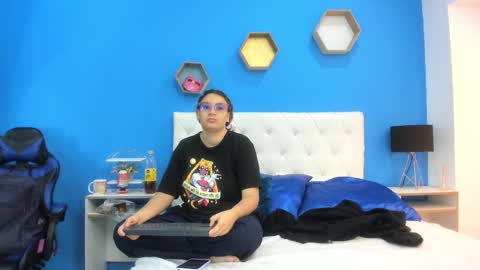 Charles y Elara online show from February 2025 12:19:02 PM