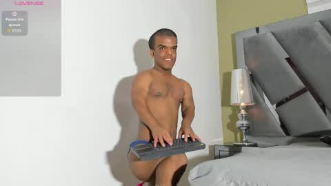 charlie_walkerr online show from June 2026 12:32:01 PM