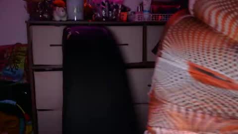 charliecakesssss online show from January 2025 07:34:02 PM