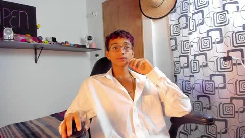 Snapshot of charlieerusso chatting on December 2024 10:03:02 PM Charles Russo online show from December 2024 10:03:02 PM