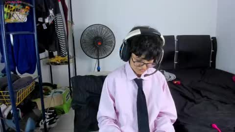 Charlie online show from May 2026 06:47:02 PM