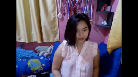Snapshot of charlincadorna125 chatting on April 2026 03:17:01 PM Sweetieeche online show from April 2026 03:17:01 PM