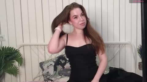 Dannie online show from October 2025 08:51:02 PM