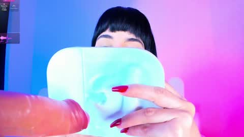 Snapshot of charlootteevans chatting on December 2024 10:45:01 PM Charloott Evans online show from December 2024 10:45:01 PM