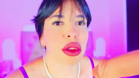 Snapshot of charlootteevans chatting on October 2025 07:22:01 PM Charloott Evans online show from October 2025 07:22:01 PM