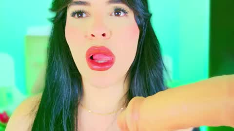 Snapshot of charlootteevans chatting on November 2025 01:48:01 AM Charloott Evans online show from November 2025 01:48:01 AM