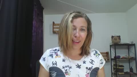 Snapshot of charlot_ponze chatting on December 2024 02:48:02 AM charlott online show from December 2024 02:48:02 AM