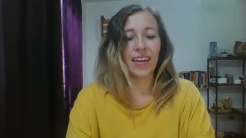 Snapshot of charlot_ponze chatting on October 2025 06:29:01 PM charlott online show from October 2025 06:29:01 PM