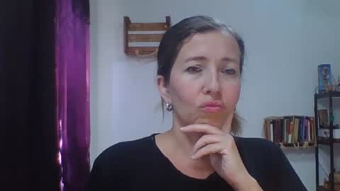 Snapshot of charlot_ponze chatting on October 2025 06:30:02 PM charlott online show from October 2025 06:30:02 PM