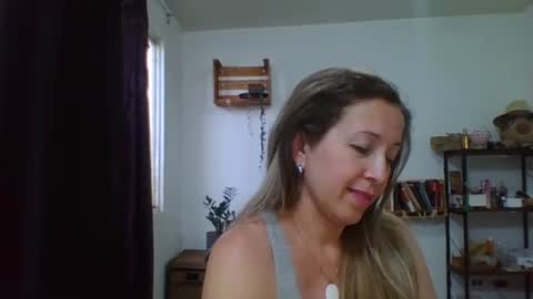 Snapshot of charlot_ponze chatting on April 2026 12:27:01 AM charlott online show from April 2026 12:27:01 AM