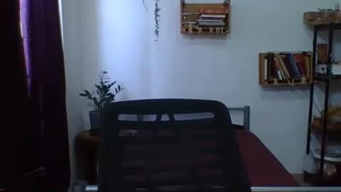 Snapshot of charlot_ponze chatting on May 2026 06:57:01 PM charlott online show from May 2026 06:57:01 PM