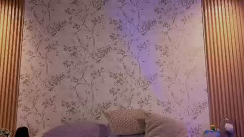 Snapshot of charlote__miller chatting on June 2026 12:40:01 PM You honey online show from June 2026 12:40:01 PM