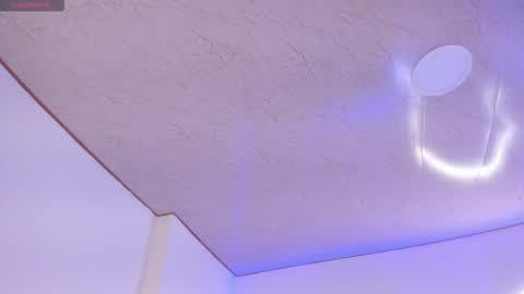    online show from November 2025 06:53:01 PM