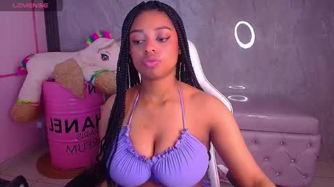 Charlote  online show from December 2025 12:47:01 PM