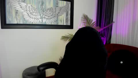 Snapshot of charlote_horny chatting on October 2025 11:34:02 AM Charlote online show from October 2025 11:34:02 AM