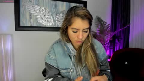 Snapshot of charlote_horny chatting on November 2025 11:32:01 AM Charlote online show from November 2025 11:32:01 AM