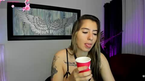 Snapshot of charlote_horny chatting on November 2025 11:53:02 AM Charlote online show from November 2025 11:53:02 AM