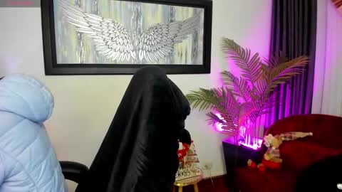 Snapshot of charlote_horny chatting on November 2025 11:36:02 AM Charlote online show from November 2025 11:36:02 AM