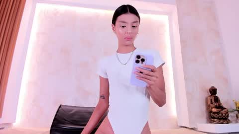 Charlote online show from April 2026 08:25:02 PM