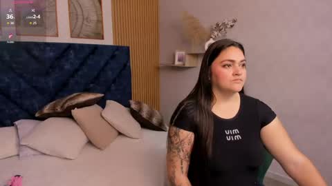 Charlotte Mayers online show from April 2026 11:27:01 AM