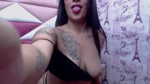 Snapshot of charlotte_owen19 chatting on January 2025 04:25:01 PM charlotte owen19 online show from January 2025 04:25:01 PM