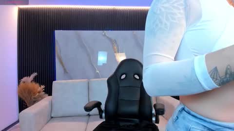 Charlotte  Everyday From 0700 to 1300 Col Time online show from January 2026 01:05:02 PM