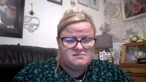 Charlottejones01 online show from April 2026 01:03:01 AM