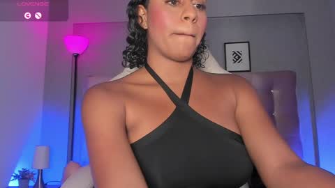 Snapshot of charlotterussel chatting on December 2024 02:25:02 AM charlotterussel online show from December 2024 02:25:02 AM