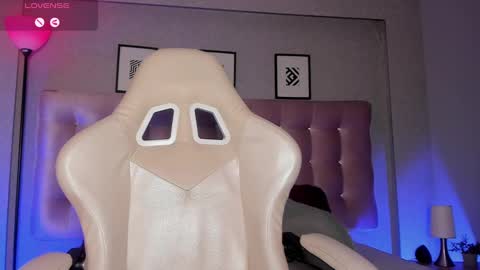 Snapshot of charlotterussel chatting on December 2024 12:08:01 AM charlotterussel online show from December 2024 12:08:01 AM