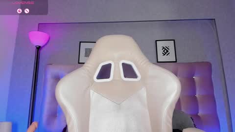 Snapshot of charlotterussel chatting on December 2024 10:20:02 PM charlotterussel online show from December 2024 10:20:02 PM