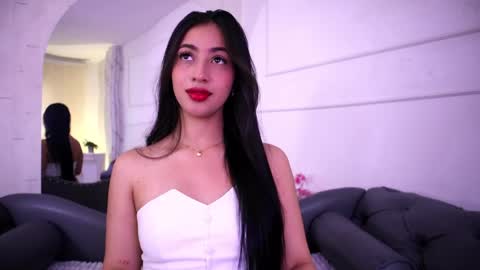 Snapshot of charlotterusso chatting on May 2026 01:10:02 PM Lauren Rus online show from May 2026 01:10:02 PM