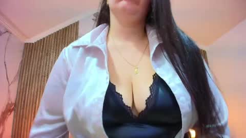 Charlotte  Schmidt online show from April 2026 11:36:01 AM