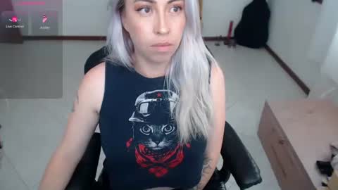 charlottezoe online show from December 2024 07:34:02 PM