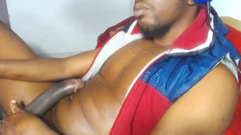 Snapshot of charly_vergonti_ chatting on October 2025 10:38:01 PM charly_vergonti_ online show from October 2025 10:38:01 PM