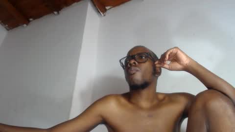 Snapshot of charly_vergonti_ chatting on November 2025 05:50:02 PM charly_vergonti_ online show from November 2025 05:50:02 PM