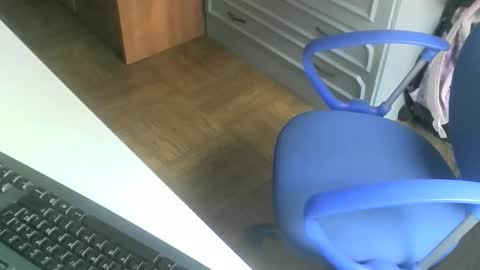 charly online show from April 2026 06:33:02 AM