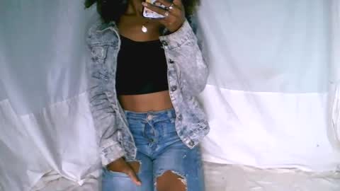 charmantegirl007 online show from September 2025 06:22:02 PM