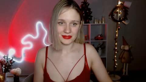 Snapshot of charming_beauty chatting on December 2024 06:32:02 AM Michelle online show from December 2024 06:32:02 AM