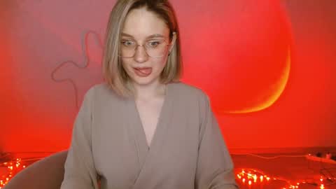 Snapshot of charming_beauty chatting on February 2025 05:41:02 AM Michelle online show from February 2025 05:41:02 AM
