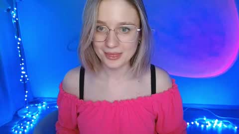 Snapshot of charming_beauty chatting on February 2025 06:22:02 AM Michelle online show from February 2025 06:22:02 AM