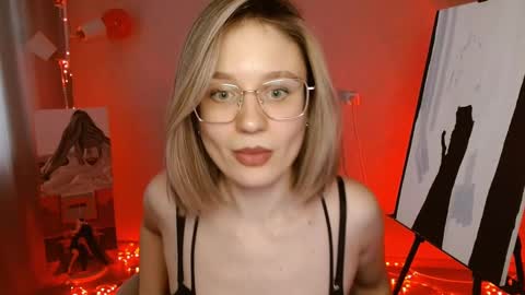 Snapshot of charming_beauty chatting on March 2025 06:26:02 AM Michelle online show from March 2025 06:26:02 AM