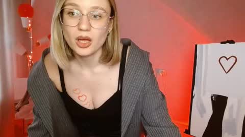 Snapshot of charming_beauty chatting on March 2025 06:41:01 AM Michelle online show from March 2025 06:41:01 AM
