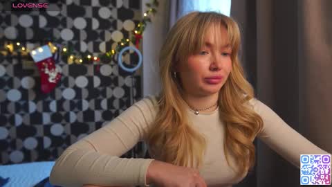 my fansly Charming daisy              My Wishlist  for new toys     online show from December 2025 10:09:01 AM