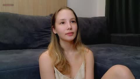 Snapshot of charming_evaa chatting on April 2026 02:32:01 PM Eva online show from April 2026 02:32:01 PM