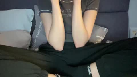 Vicky online show from October 2025 05:14:02 PM