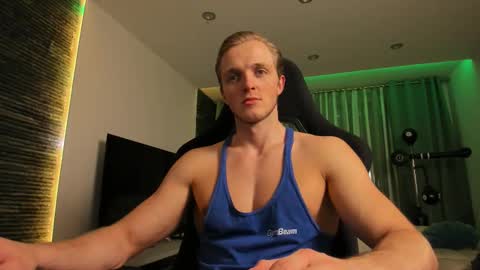 Chase Reed online show from November 2025 09:35:02 PM