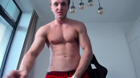 Snapshot of chasereed_ chatting on May 2026 04:25:01 PM Chase Reed online show from May 2026 04:25:01 PM