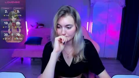 Snapshot of chatur_lady_ chatting on December 2025 02:26:01 PM Betty online show from December 2025 02:26:01 PM