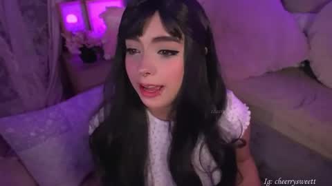 Snapshot of cheerrysweett chatting on May 2026 02:19:01 AM Baby Cherry online show from May 2026 02:19:01 AM